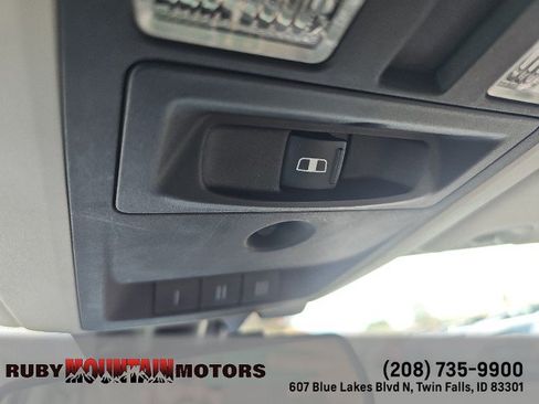 Used 2015 RAM 1500 Laramie w/ Convenience Group AWD/4WD image 23
