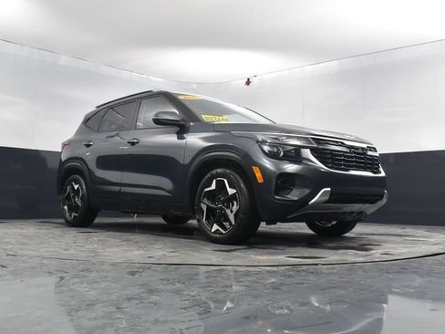 Used 2025 Kia Seltos S FWD image 43