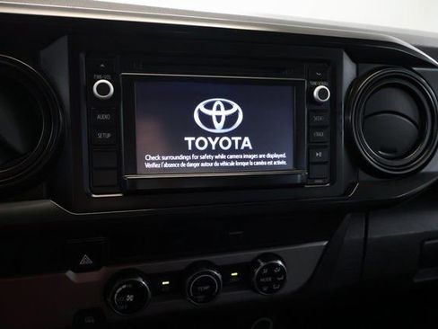 Used 2016 Toyota Tacoma SR RWD image 17