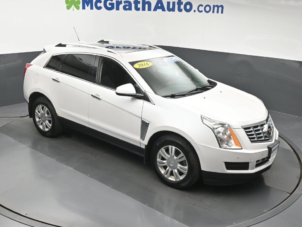 Used 2016 Cadillac SRX Luxury w/ Driver Awareness Package FWD image 3