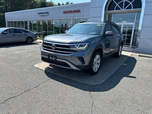 Used 2023 Volkswagen Atlas SE AWD/4WD image 2