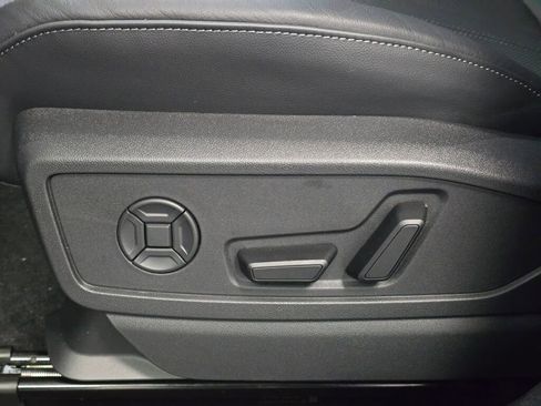 New 2025 Audi Q5 Premium Plus image 24