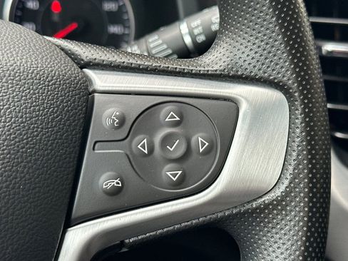 Certified 2022 GMC Acadia SLE image 33