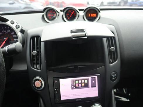 Used 2014 Nissan 370Z Coupe w/ Sport Package RWD image 17