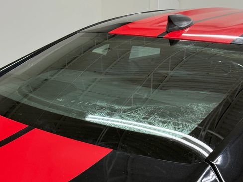 Used 2018 Chevrolet Camaro LT w/ Technology Package image 30