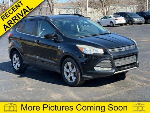 Used 2016 Ford Escape SE w/ Equipment Group 201A image 1