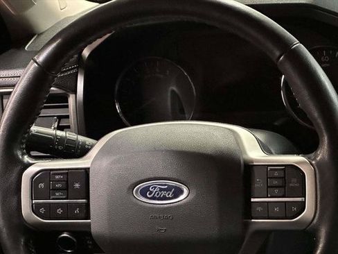 Used 2023 Ford Expedition XLT AWD/4WD image 18
