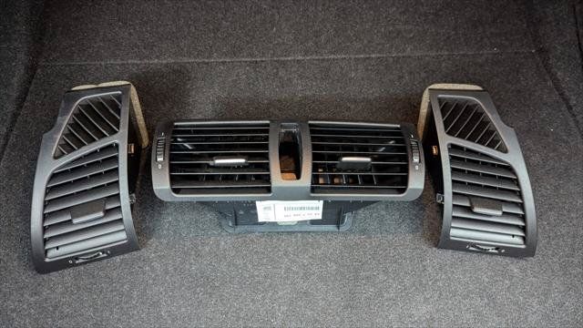 Used 2011 BMW 1 Series M RWD image 39
