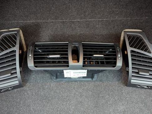 Used 2011 BMW 1 Series M RWD image 39