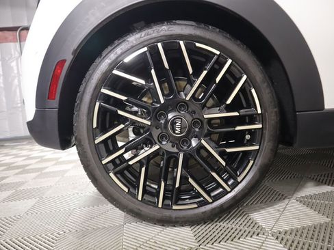 Certified 2025 MINI Cooper S image 30