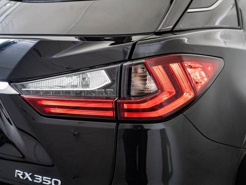 Certified 2022 Lexus RX 350 FWD w/ Premium Package image 9