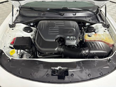 Used 2018 Dodge Charger GT image 28