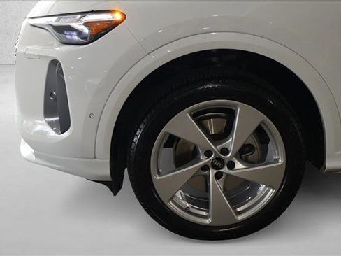 Used 2025 Audi Q5 Premium w/ Premium Plus AWD/4WD image 28