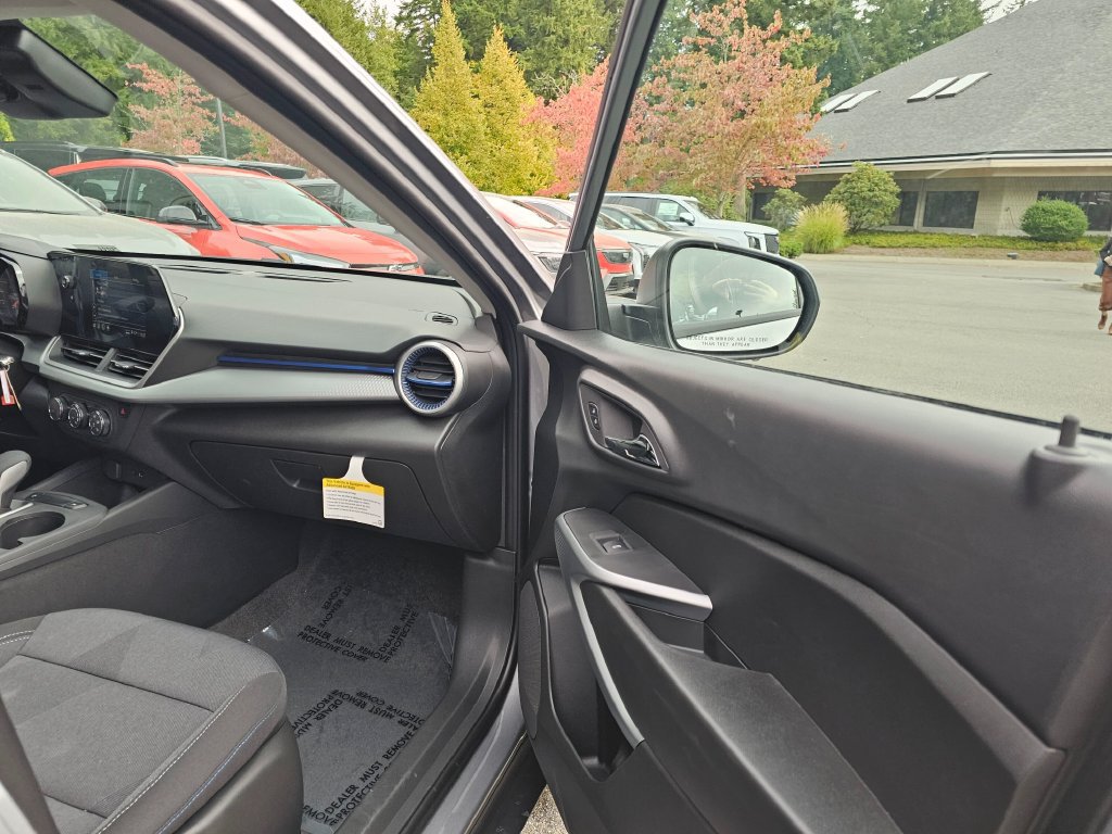 New 2026 Chevrolet Trax LS FWD image 11