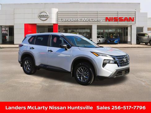 Used 2025 Nissan Rogue S FWD image 1