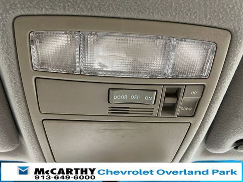 Used 2011 Toyota Camry LE image 19