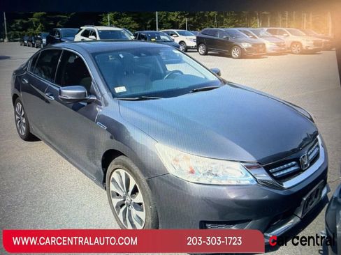 Used 2014 Honda Accord Touring image 1