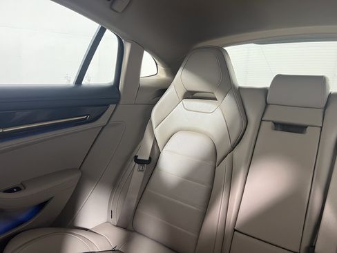 Certified 2026 Porsche Panamera image 15