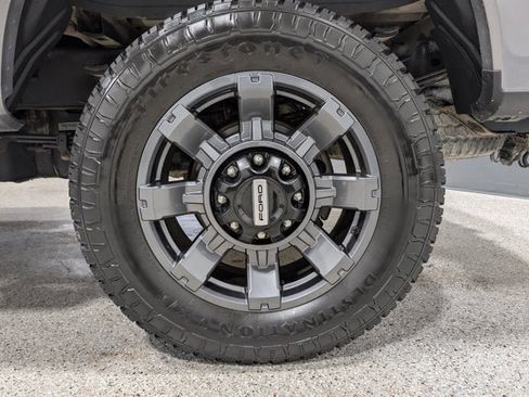 Used 2023 Ford F250 Lariat w/ Sport Appearance Package image 12