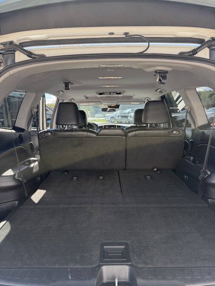 Used 2017 Honda Pilot Touring image 14
