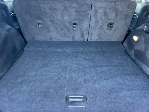 Used 2022 Ford Edge Titanium image 16