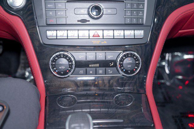 Used 2019 Mercedes-Benz SL 550 image 16