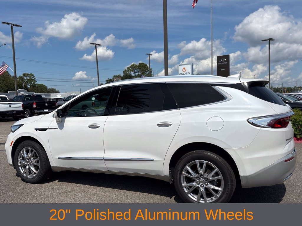 Used 2023 Buick Enclave Premium w/ Experience Buick Package FWD image 3