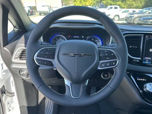 New 2026 Chrysler Voyager LX image 29