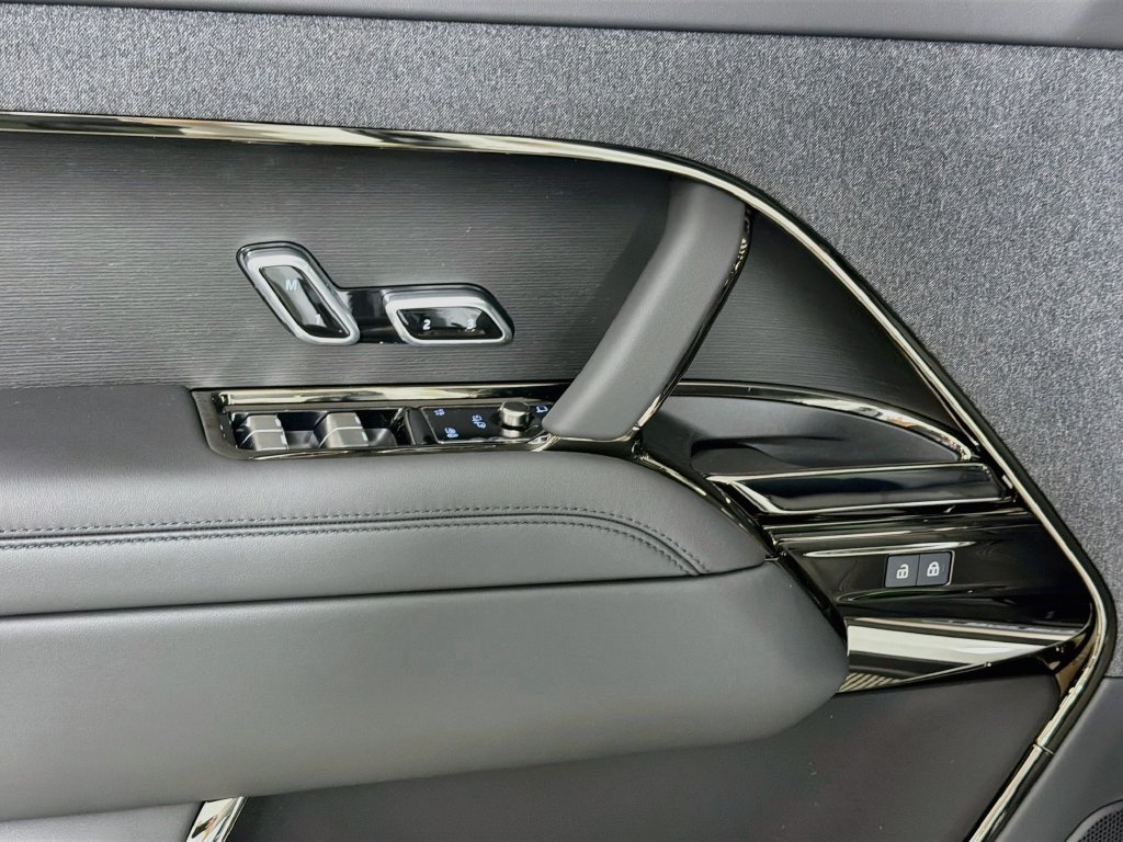 New 2027 Land Rover Range Rover Sport Dynamic SE AWD/4WD image 18