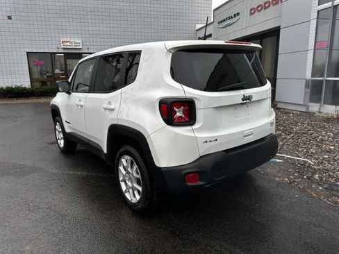 Used 2023 Jeep Renegade Latitude image 4
