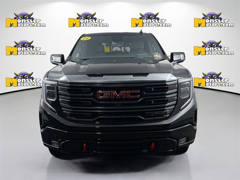 Used 2023 GMC Sierra 1500 AT4 w/ AT4 Premium Package image 2
