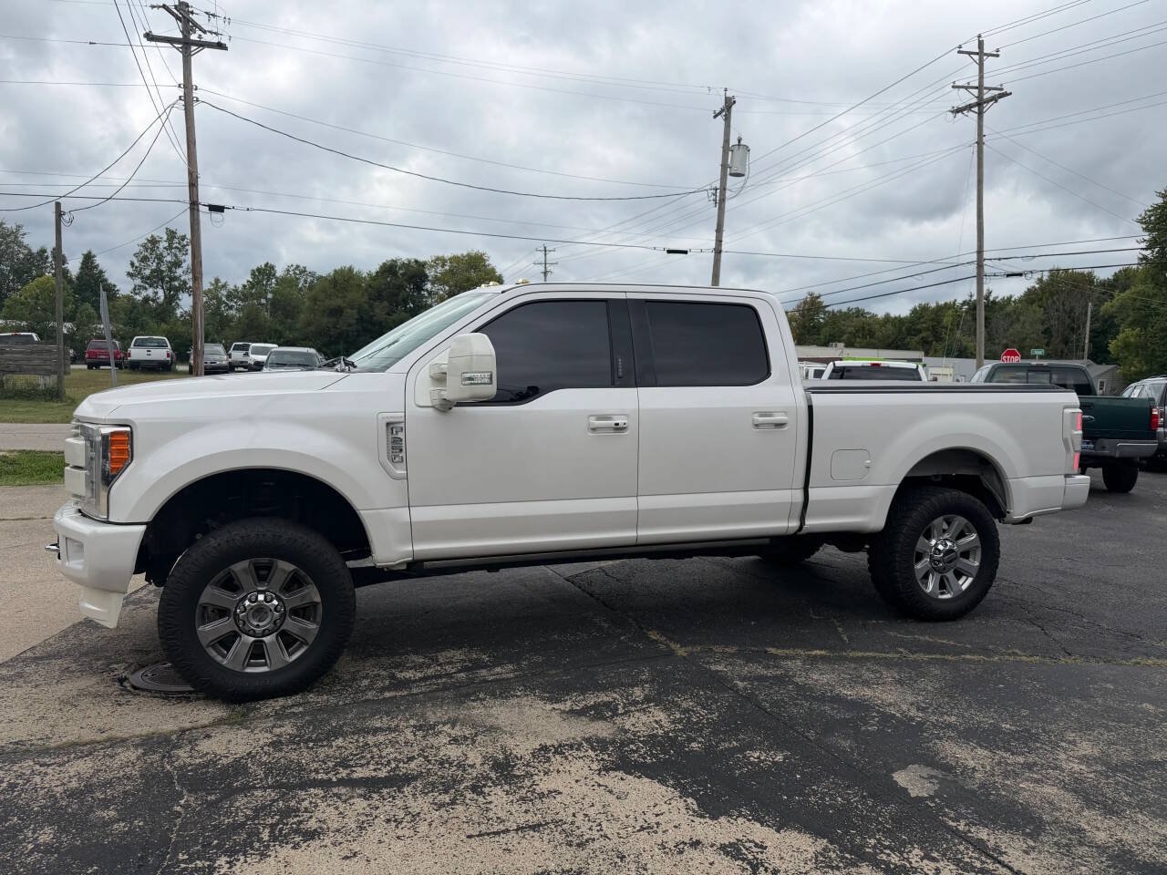 Used 2019 Ford F250 Lariat w/ Lariat Ultimate Package AWD/4WD image 2