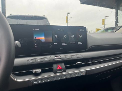 Used 2025 Kia K4 LXS image 20