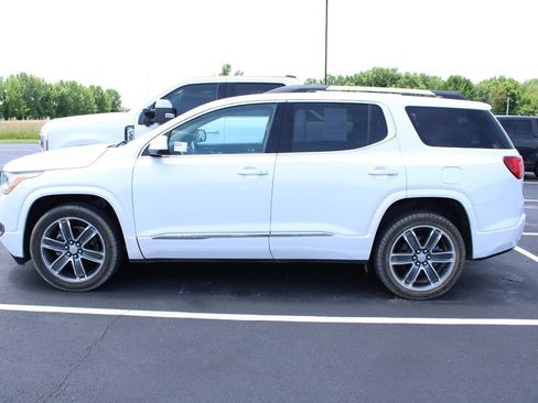 Used 2019 GMC Acadia Denali AWD/4WD image 9