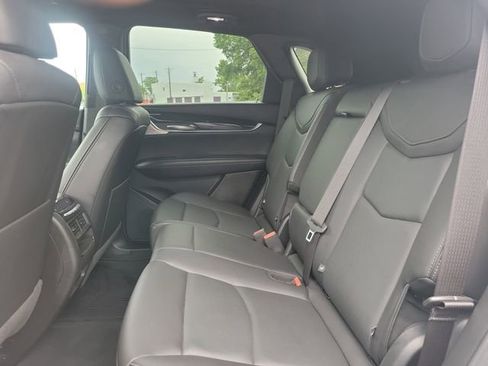 Used 2022 Cadillac XT5 Premium Luxury w/ Technology Package AWD/4WD image 25