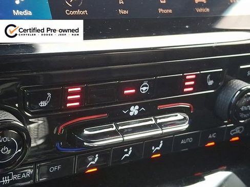 Certified 2023 Jeep Grand Cherokee Limited AWD/4WD image 24
