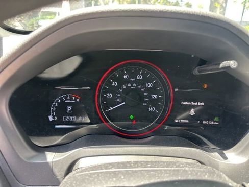 Used 2022 Honda HR-V EX image 3