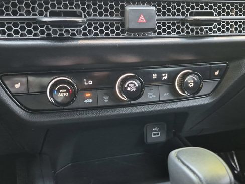 Certified 2024 Honda HR-V Sport image 21