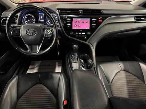 Used 2020 Toyota Camry SE FWD image 22