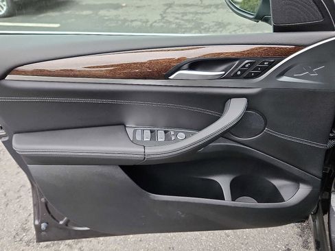 Used 2024 BMW X3 xDrive30i w/ Premium Package image 12