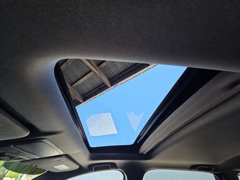 Used 2017 Honda CR-V EX image 14