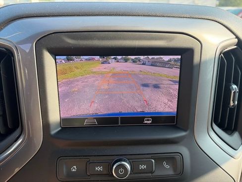 Used 2022 Chevrolet Silverado 1500 Custom AWD/4WD image 20