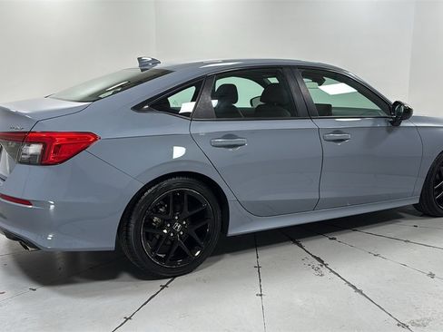 Used 2022 Honda Civic Sport image 5