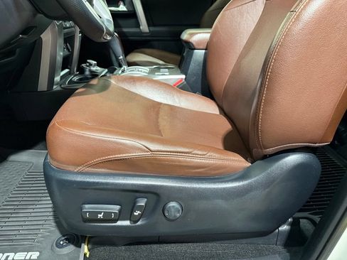 Used 2020 Toyota 4Runner Limited AWD/4WD image 14
