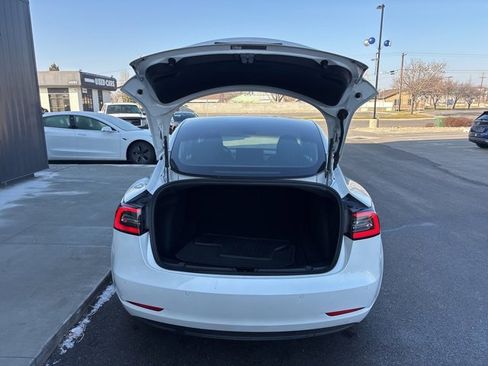 Used 2020 Tesla Model 3 Standard Range image 8