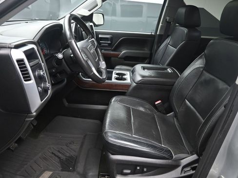 Used 2017 GMC Sierra 1500 SLT w/ Enhanced Driver Alert Package image 18