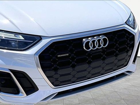 Used 2024 Audi Q5 2.0T Premium Plus w/ Premium Plus Package AWD/4WD image 30