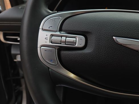 Used 2024 Genesis GV80 3.5T image 18