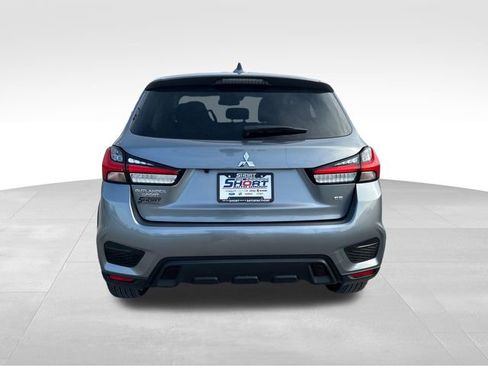 Used 2025 Mitsubishi Outlander Sport SE image 4