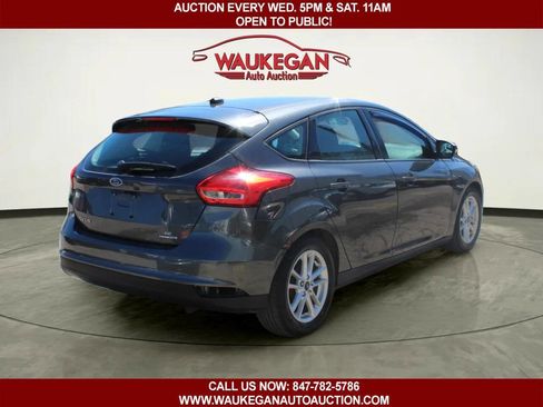 Used 2016 Ford Focus SE w/ SE Cold Weather Package image 3